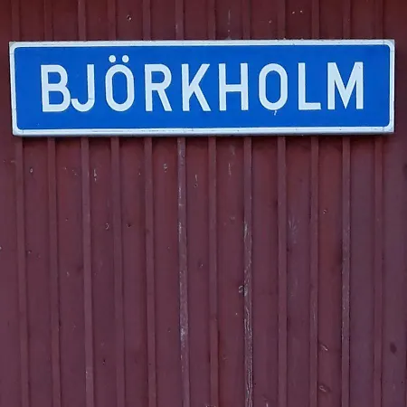 Bjoerkholm Moekit * פארגאס